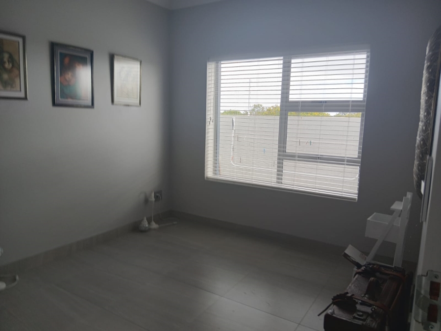 To Let 3 Bedroom Property for Rent in Dana Bay Western Cape